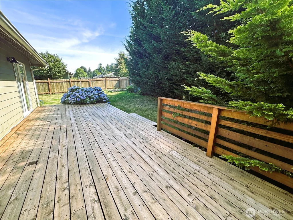 5303 75 Avenue NE Marysville WA 98270