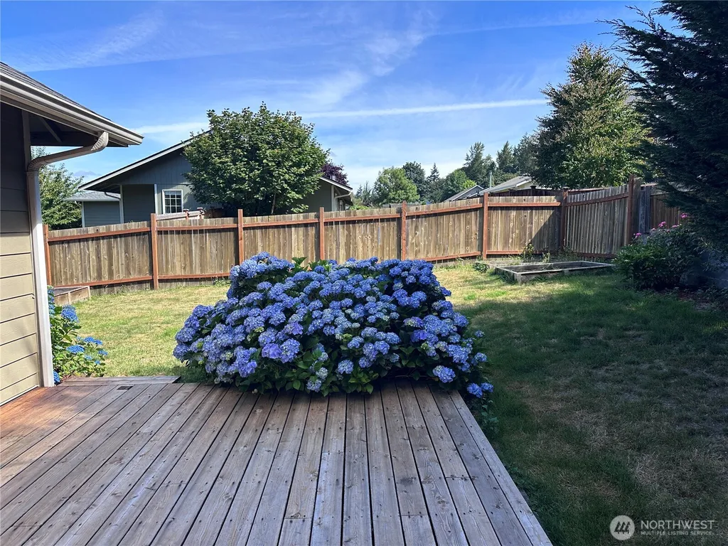 5303 75 Avenue NE Marysville WA 98270