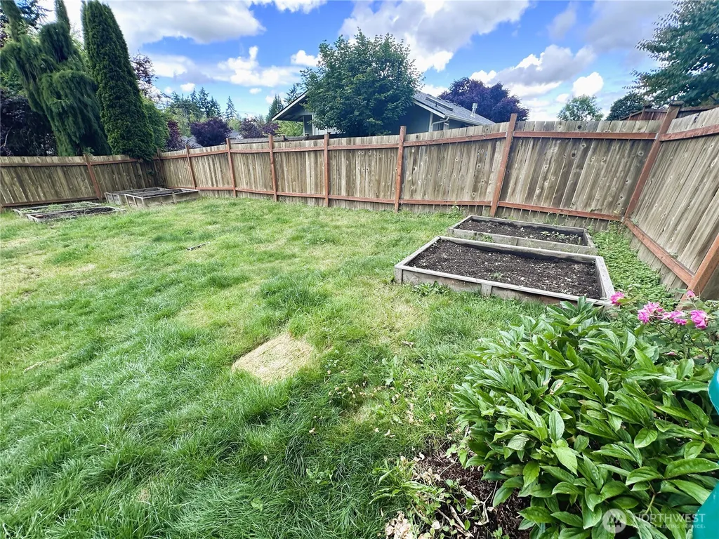5303 75 Avenue NE Marysville WA 98270