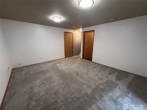 5303 75 Avenue NE Marysville WA 98270