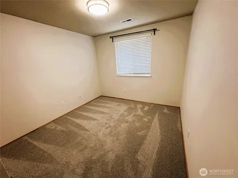 5303 75 Avenue NE Marysville WA 98270