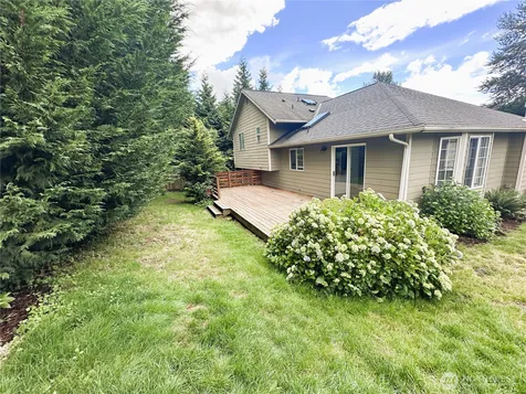 5303 75 Avenue NE Marysville WA 98270