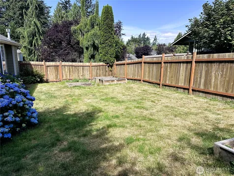 5303 75 Avenue NE Marysville WA 98270
