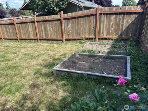 5303 75 Avenue NE Marysville WA 98270