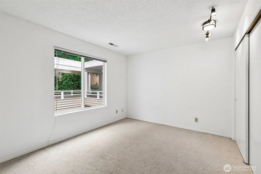 11430 99th Place NE Kirkland WA 98033