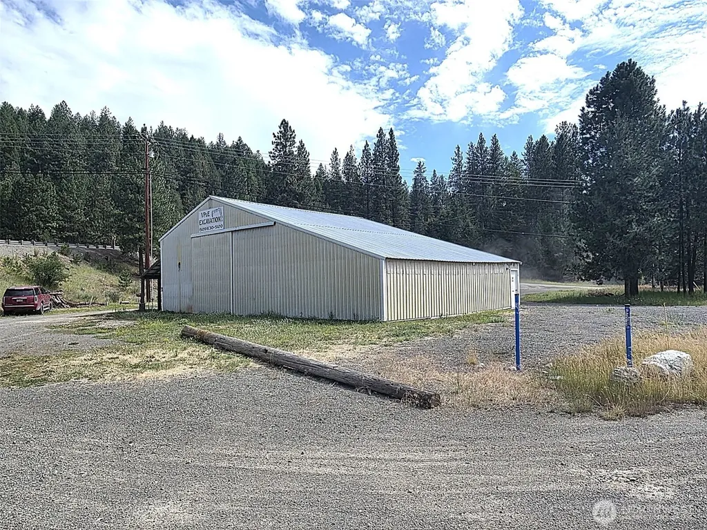 28 Creamery Road Republic WA 99166
