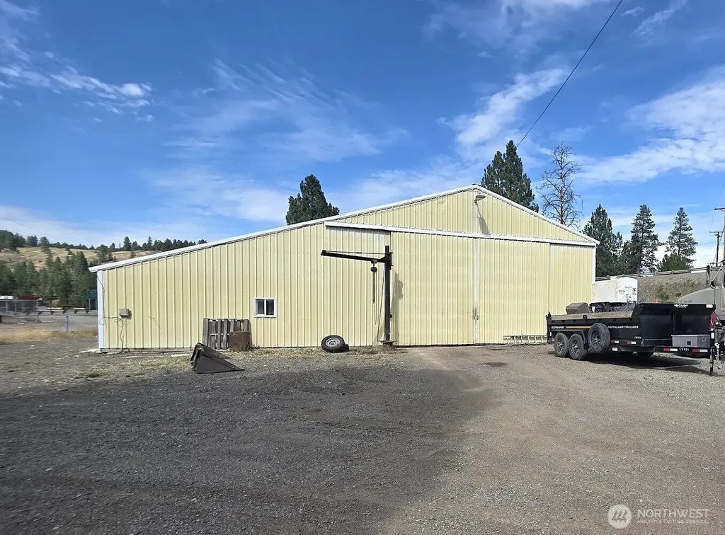 28 Creamery Road Republic WA 99166