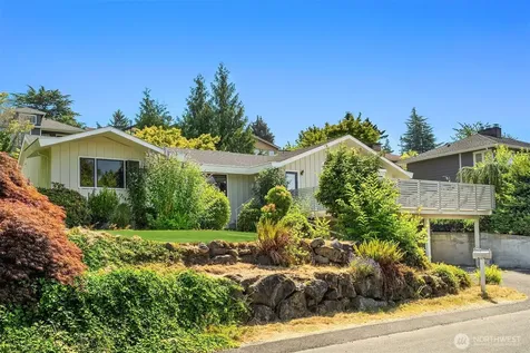 4744 44th Avenue NE Seattle WA 98105