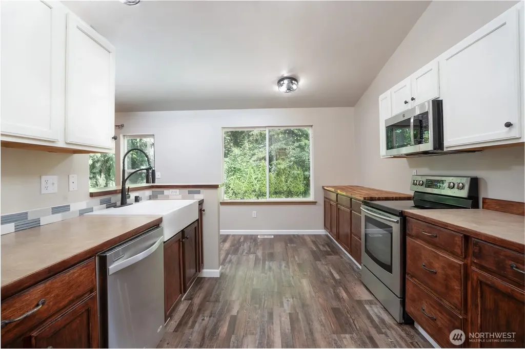 33110 27th Avenue E Roy WA 98580