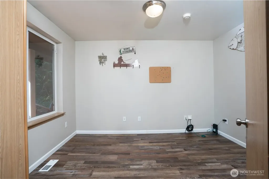 33110 27th Avenue E Roy WA 98580