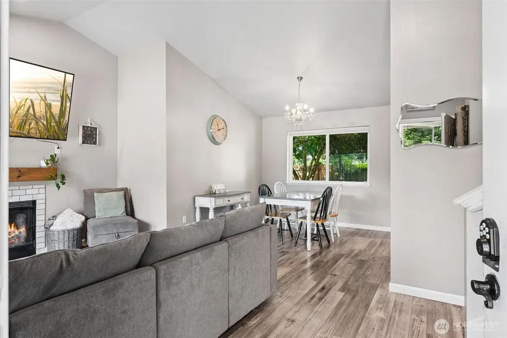 26011 188th Avenue SE Covington WA 98042