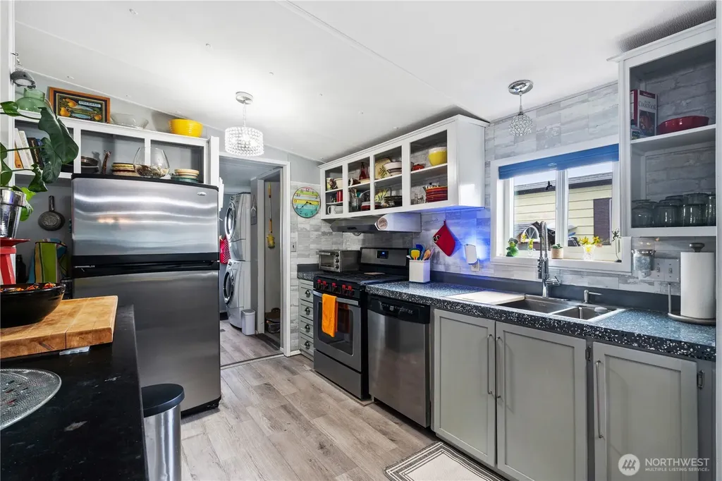 2400 Donovan Avenue Bellingham WA 98225