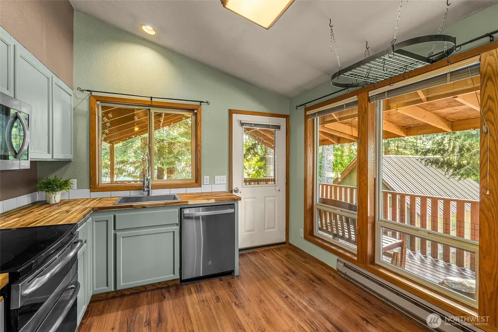 3022 Memory Lane Leavenworth WA 98826