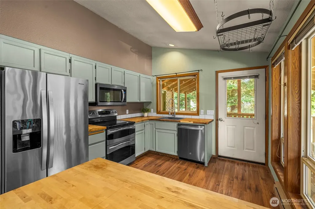 3022 Memory Lane Leavenworth WA 98826