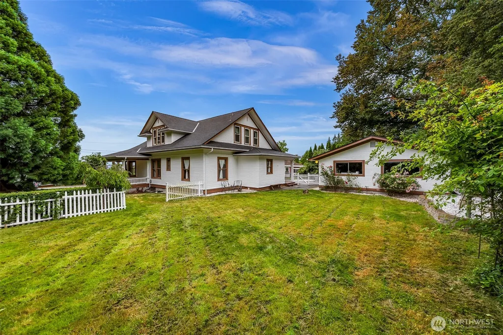 27116 82nd Dr NW Stanwood WA 98292