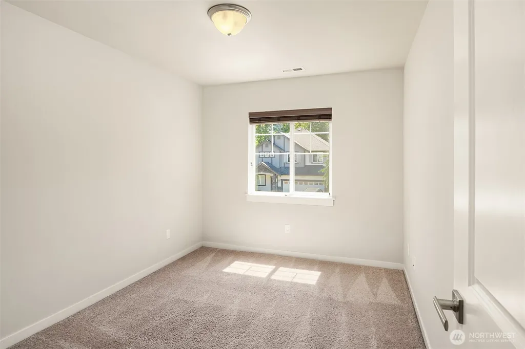 213 157th Place SW Lynnwood WA 98087