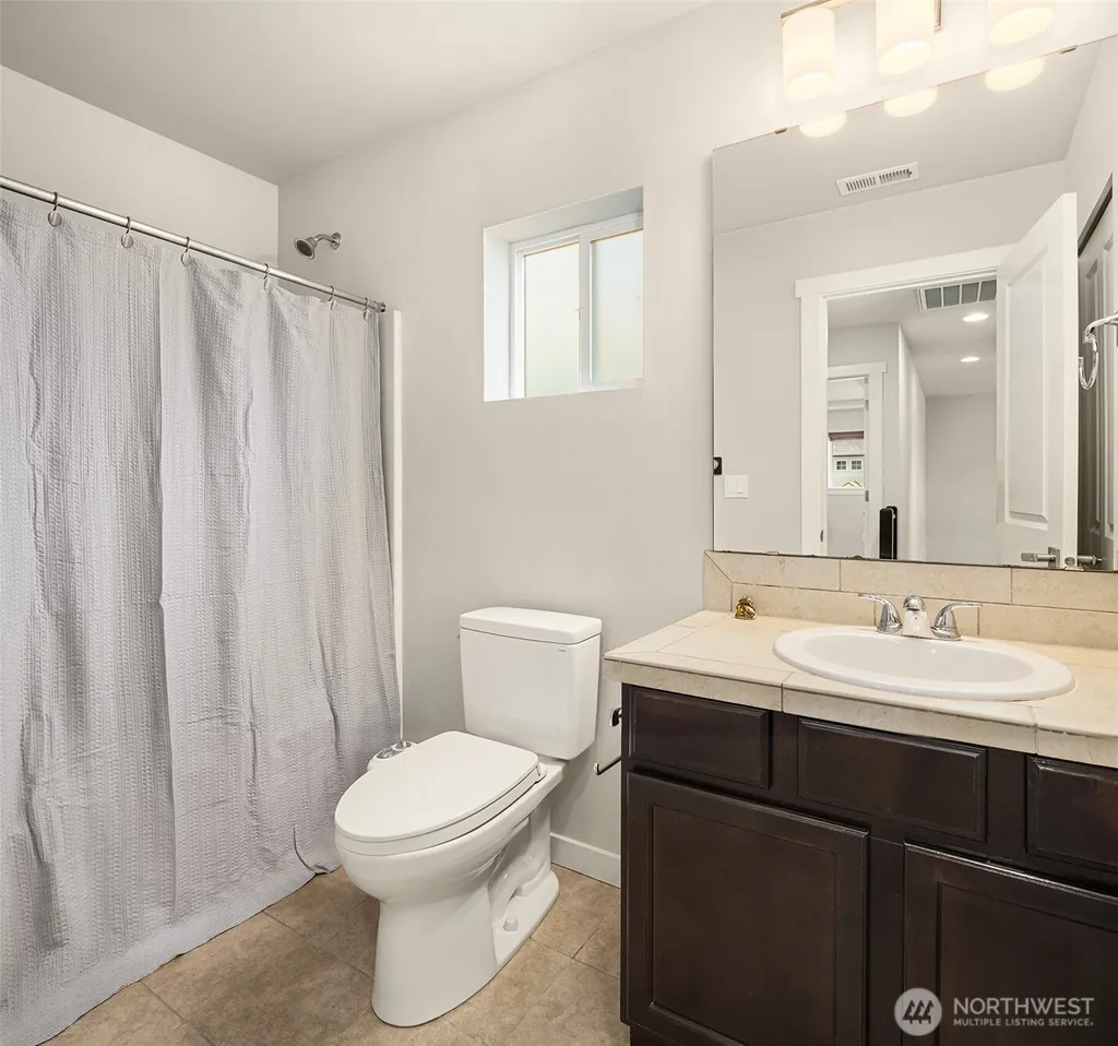 213 157th Place SW Lynnwood WA 98087