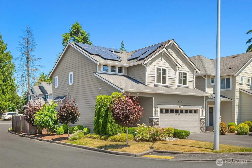 213 157th Place SW Lynnwood WA 98087