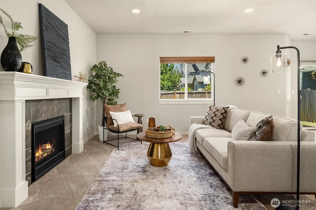 213 157th Place SW Lynnwood WA 98087