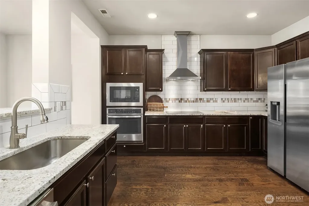 213 157th Place SW Lynnwood WA 98087