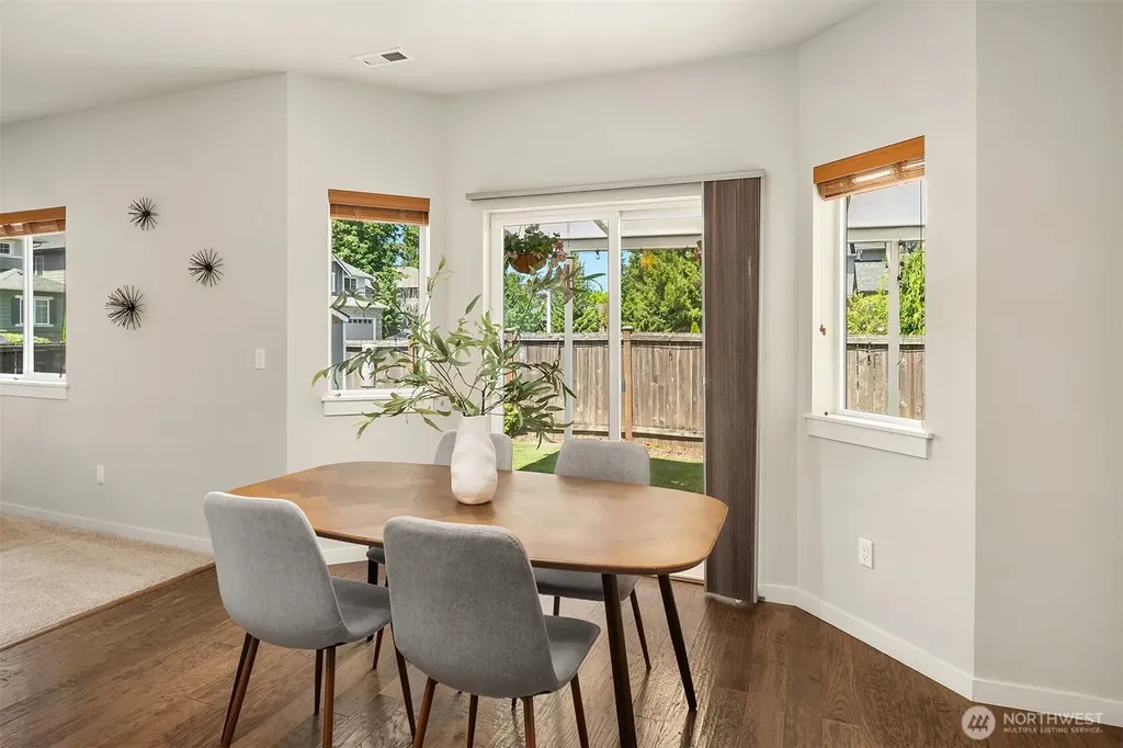 213 157th Place SW Lynnwood WA 98087