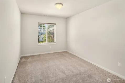 213 157th Place SW Lynnwood WA 98087