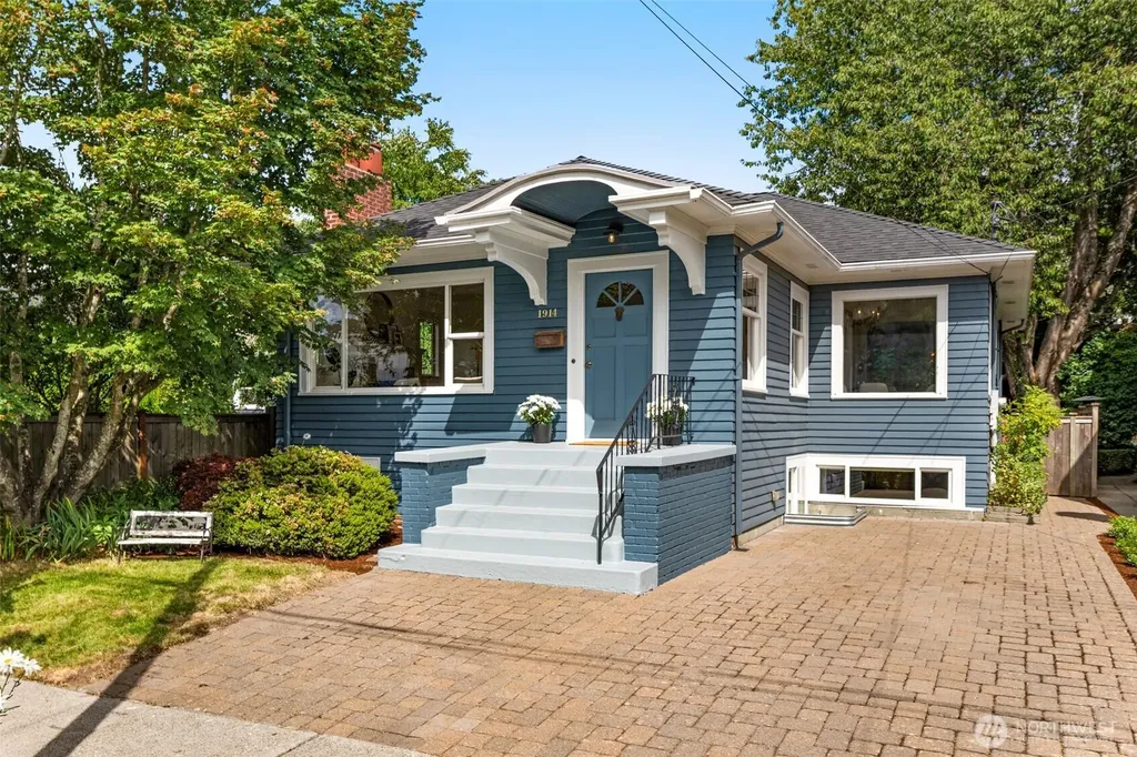 1914 3rd Avenue N Seattle WA 98109