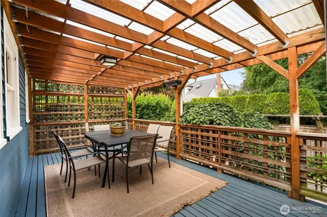 1914 3rd Avenue N Seattle WA 98109