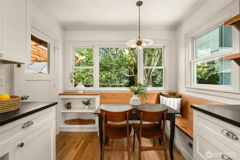 1914 3rd Avenue N Seattle WA 98109