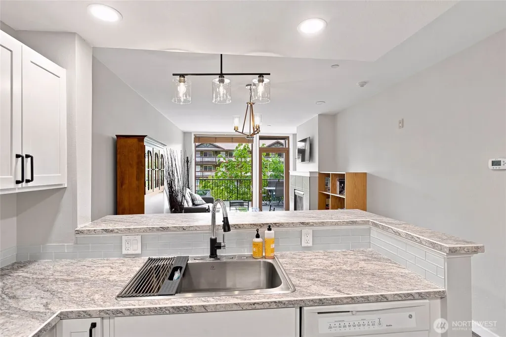 2220 W Woodin Chelan WA 98816