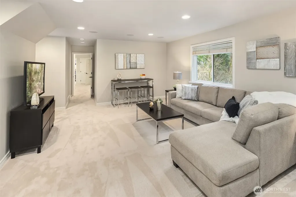 21219 SE 39th Street Sammamish WA 98075
