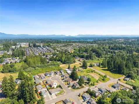 2915 79th Avenue NE Marysville WA 98270