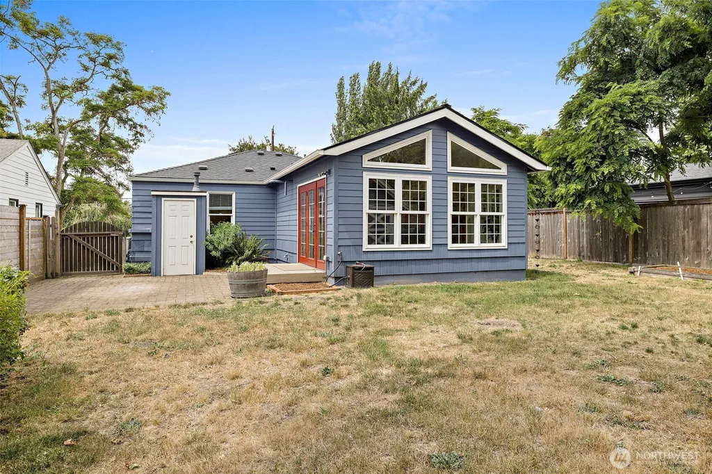 11326 14th Avenue NE Seattle WA 98125