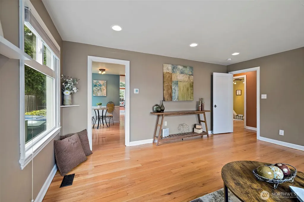 11326 14th Avenue NE Seattle WA 98125