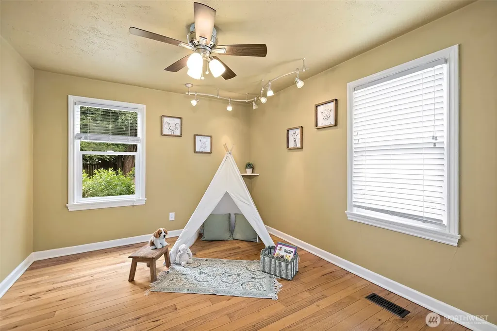 11326 14th Avenue NE Seattle WA 98125