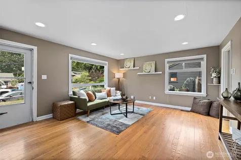 11326 14th Avenue NE Seattle WA 98125
