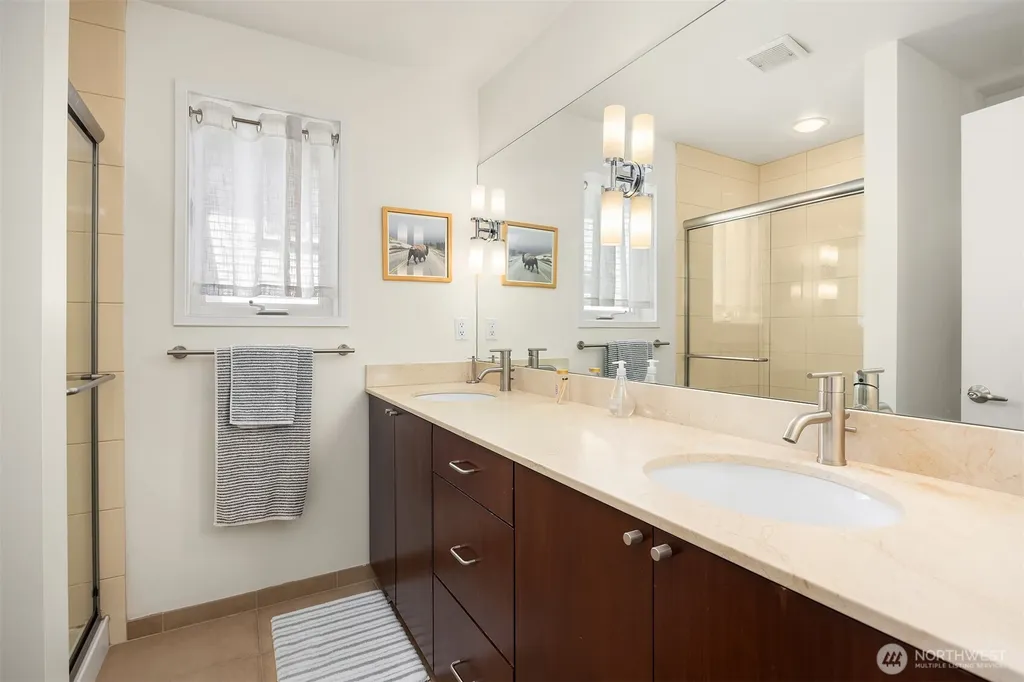209 27th Avenue E Seattle WA 98112