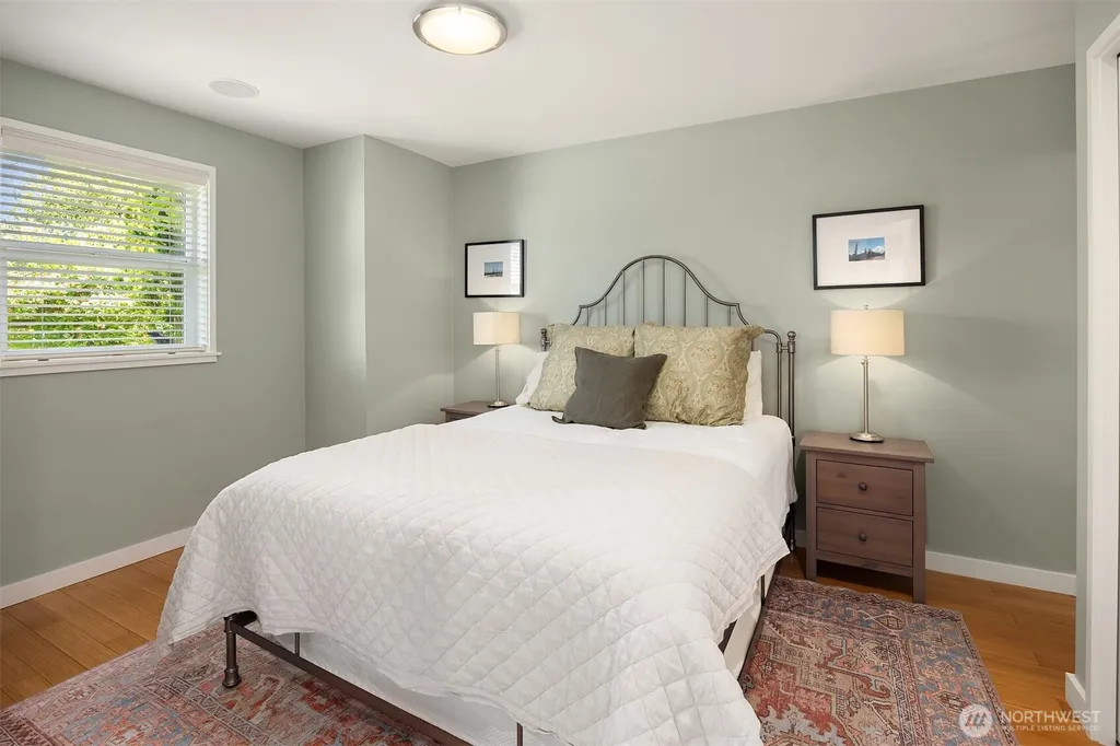 209 27th Avenue E Seattle WA 98112