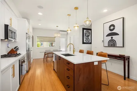 209 27th Avenue E Seattle WA 98112