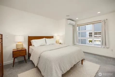 209 27th Avenue E Seattle WA 98112