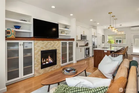 209 27th Avenue E Seattle WA 98112