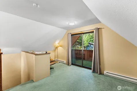 7082 Rainier Way Glacier WA 98244