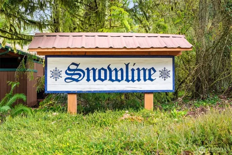 7082 Rainier Way Glacier WA 98244