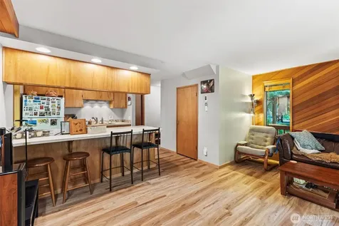 7082 Rainier Way Glacier WA 98244