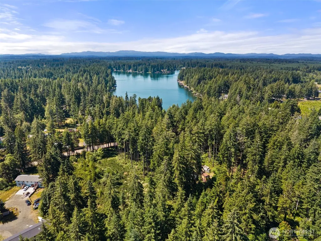 1030 E Phillips Lake Road Shelton WA 98584