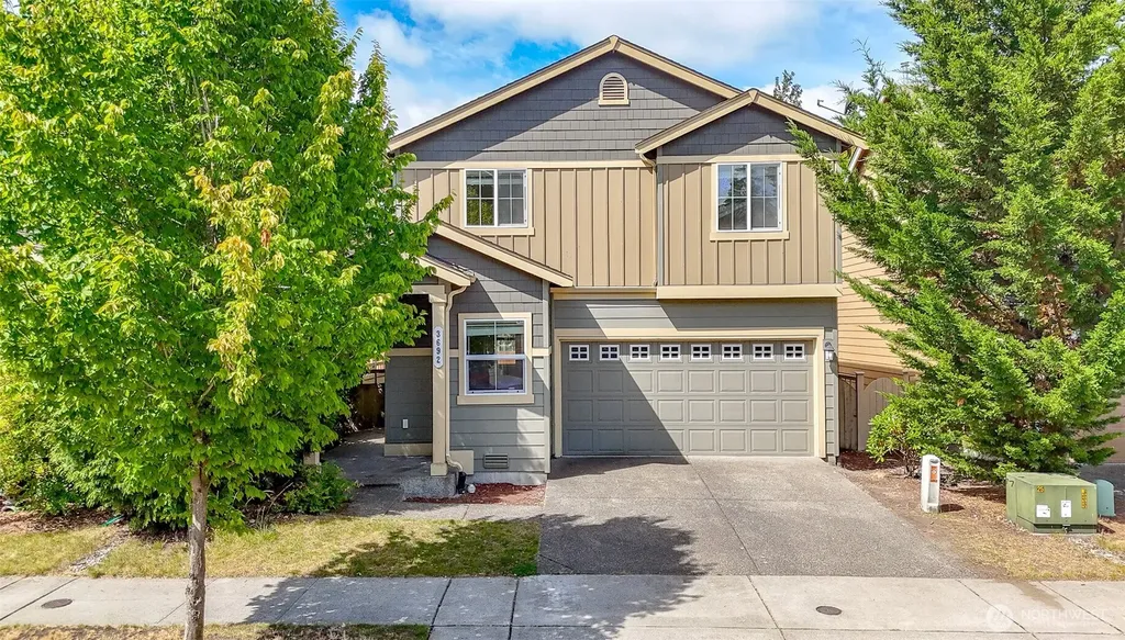 3692 London Loop NE Lacey WA 98516