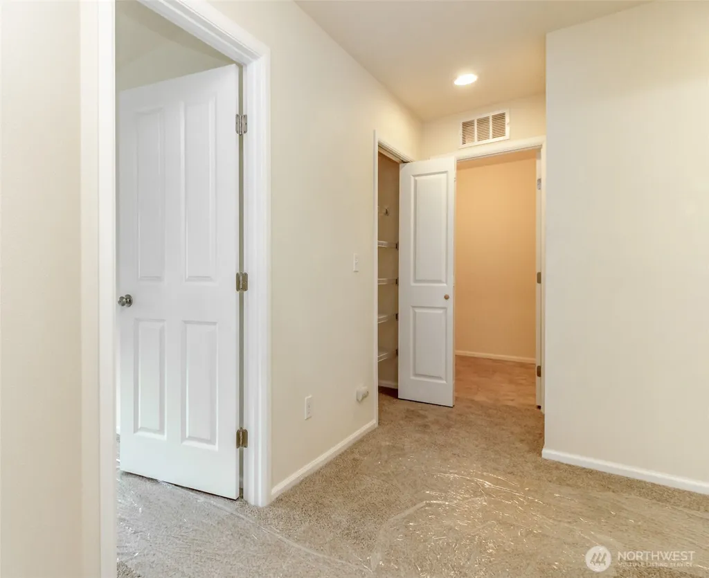 3692 London Loop NE Lacey WA 98516