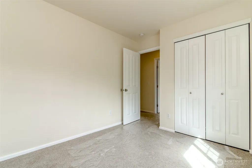 3692 London Loop NE Lacey WA 98516