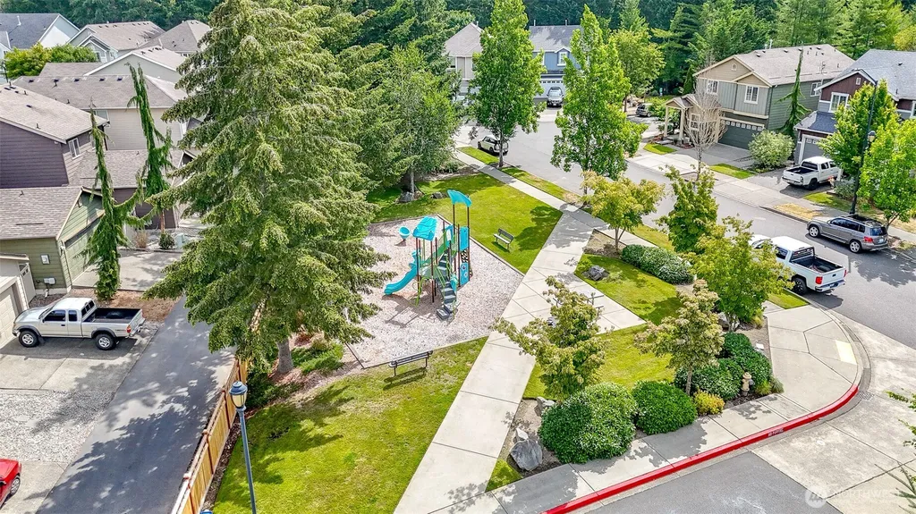 3692 London Loop NE Lacey WA 98516