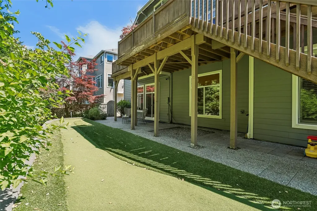 11815 157th Avenue NE Redmond WA 98052